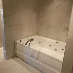 Empire Hotel 4*