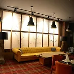 Empire 4*