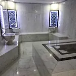 Empire Hotel 4*