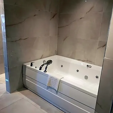 Empire 4* Stambuł
